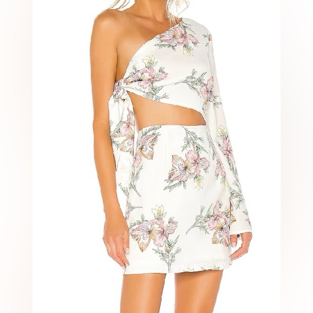 NWT SZ S Superdown Essie one shoulder dress
